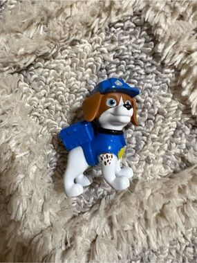 Paw patrol wheeler figure